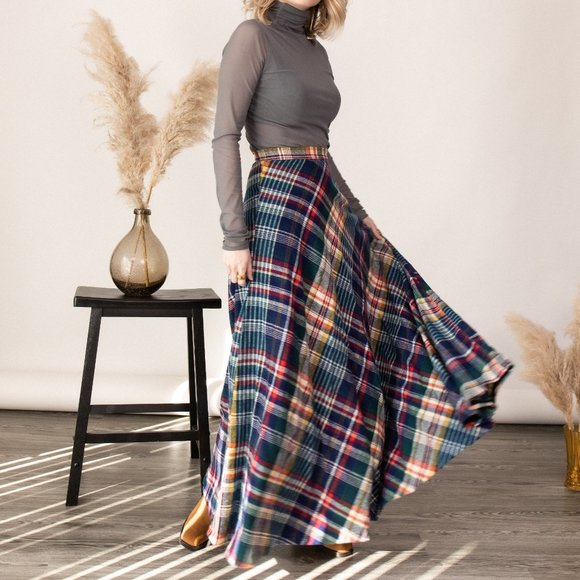 Vintage 70s tartan plaid wool pleated maxi skirt - Picture 4 of 12